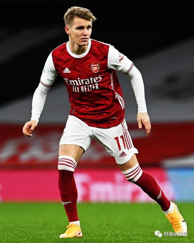 德容：要以世界杯能夺冠心态参加这项赛事，我们也相信这一点（德容：带着能夺世界杯的信念去参赛，我们对此充满信心）