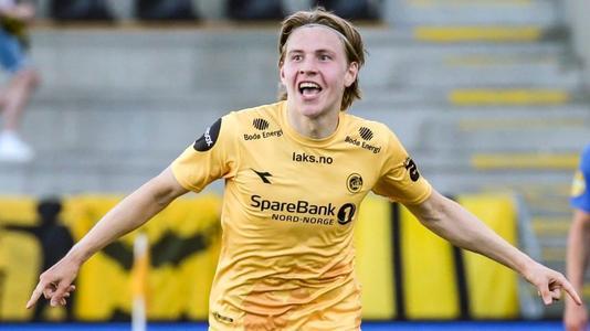 19岁22天，莱比锡边锋迪奥曼德成为德甲历史第二年轻戴帽球员（仅19岁22天，莱比锡边锋迪奥曼德成德甲史上第二年轻帽子戏法球员）