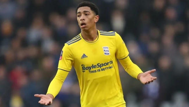 马杜埃凯：阿森纳能够赢得欧冠和英超，我们目前的状态非常好（马杜埃凯：阿森纳状态正佳，有实力同时问鼎欧冠与英超）