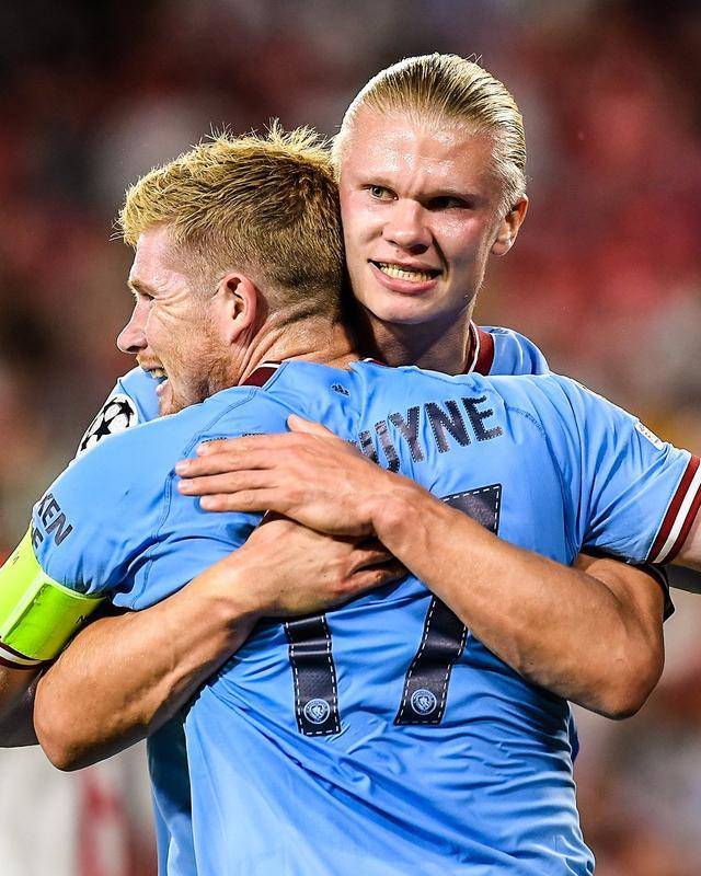 奥斯卡、约尼查助阵，怒放竞技场3V3街头足球赛玉溪站落幕（玉溪站怒放竞技场3V3街头足球赛圆满收官，奥斯卡、约尼查到场助阵）