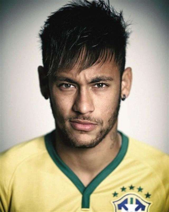 记者：李可并未参加申花赛前合练，明天能否首发存疑（李可缺席申花赛前合练，明日首发成疑）