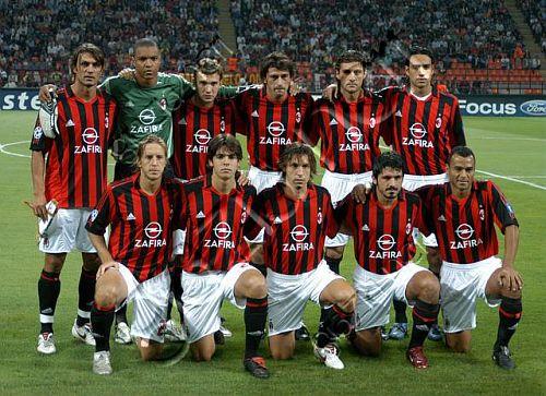 如何在野球场成为全场焦点？（如何在野球场脱颖而出，吸引全场目光？）