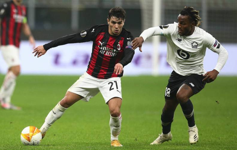 日职乙战报：千叶连入4球4-3逆转大宫，挺进附加赛决赛（日乙快讯：千叶四球大逆转4-3力克大宫，闯入附加赛决赛）