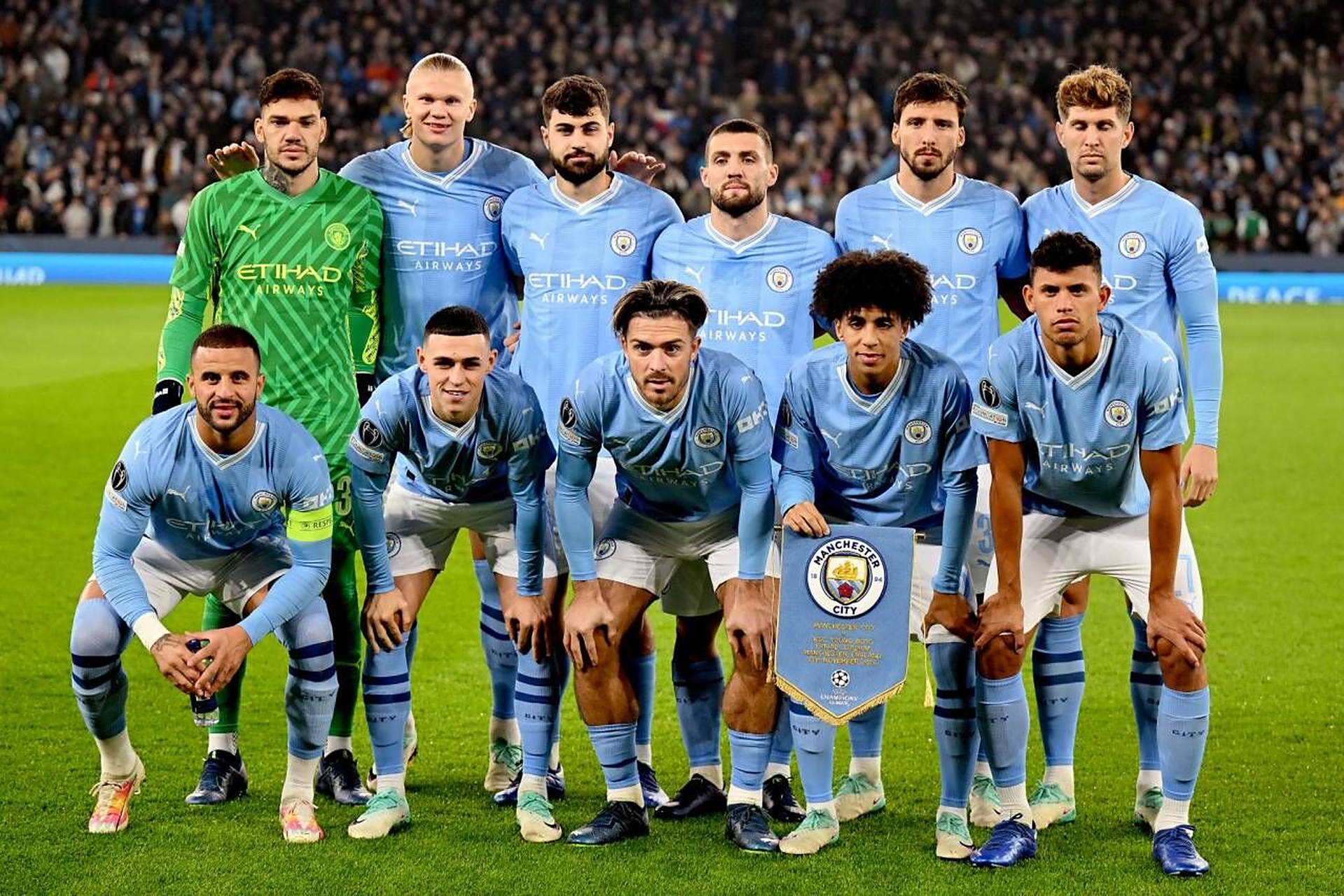 3-0横扫！英超争冠形势大变，曼城豪取3连胜，只落后阿森纳2分（3-0大胜！英超争冠格局生变，曼城豪取三连胜，距阿森纳仅差2分）