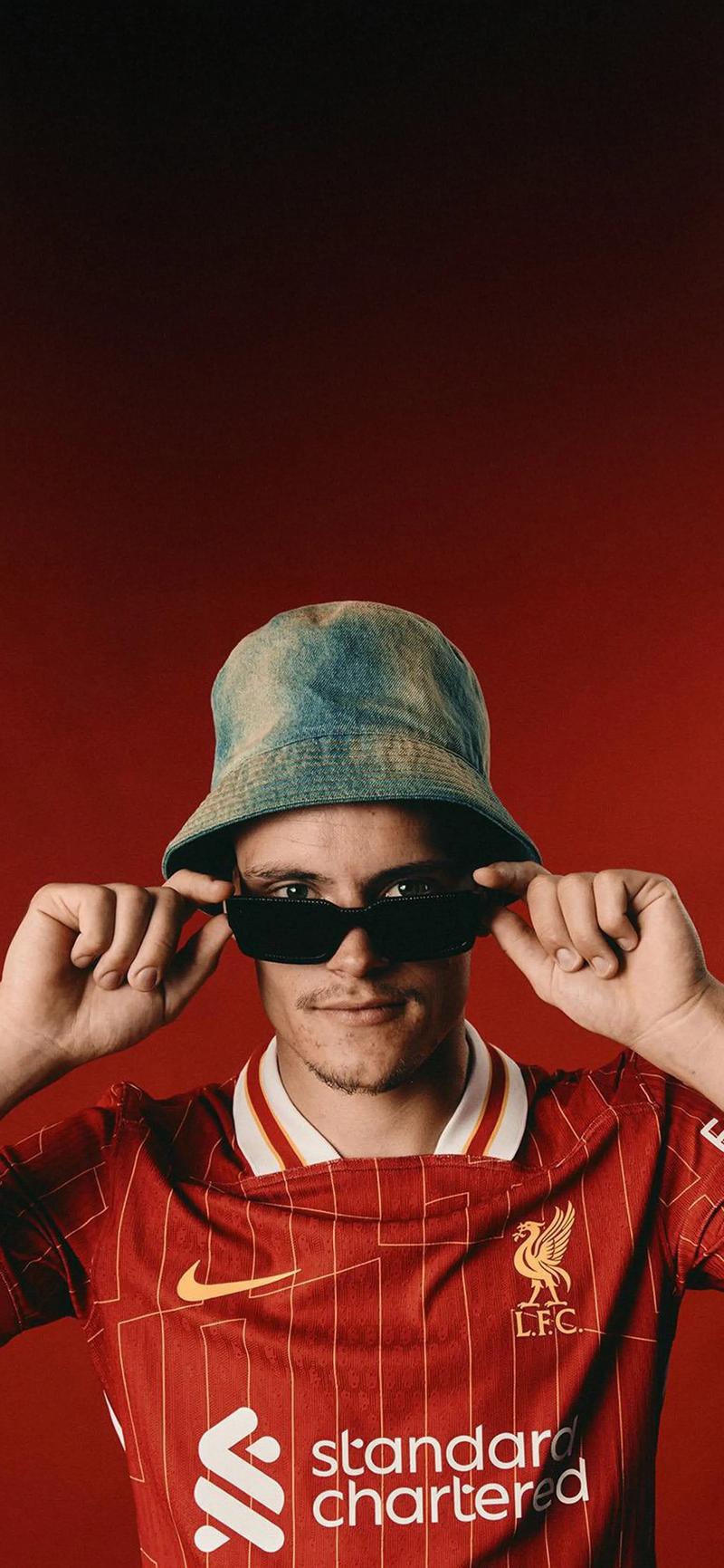 马里奥-苏亚雷斯：巴列卡斯不像西甲球场，像第三世界的球场（马里奥-苏亚雷斯：巴列卡斯更像第三世界球场，而非西甲标准）