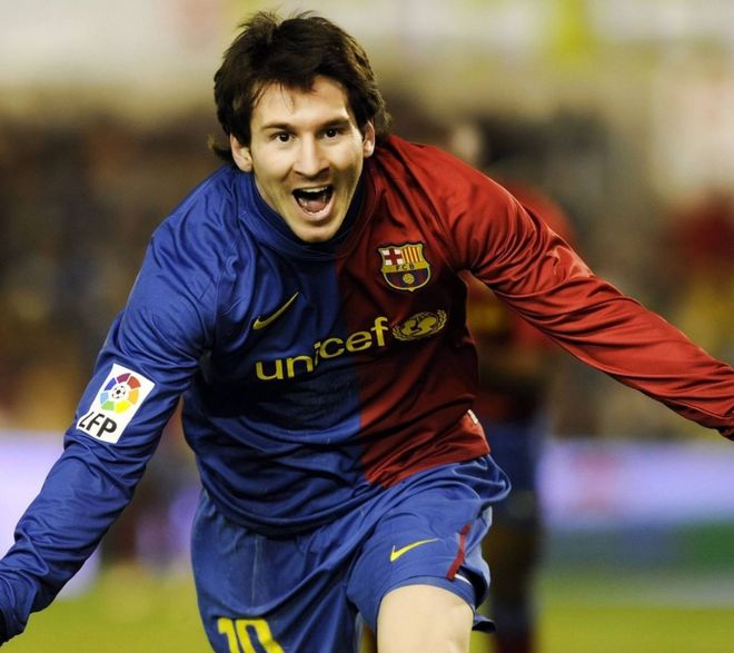 HWG！罗马诺：哥甲联赛20岁后卫阿里扎拉将加盟AC米兰（罗马诺确认：AC米兰将签下哥甲20岁后卫阿里扎拉）